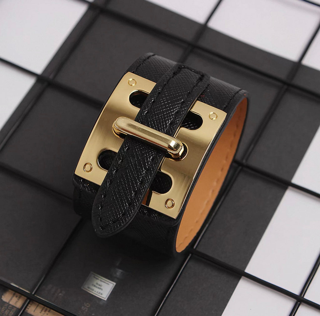Black Saffiano Leather Gold H-Buckle Bracelet