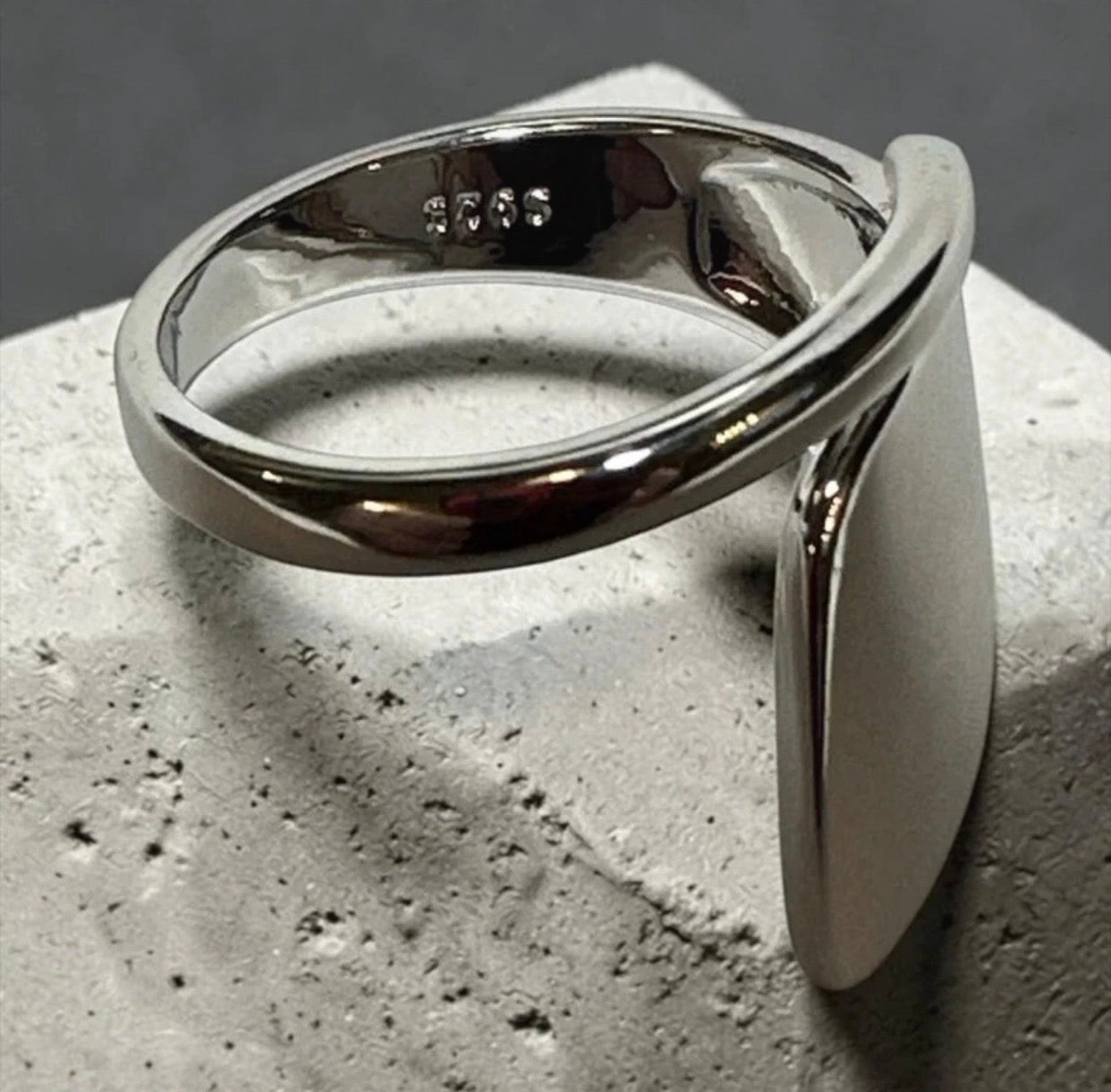 925 Sterling Silver Polished Shield Signet Adjustable Ring