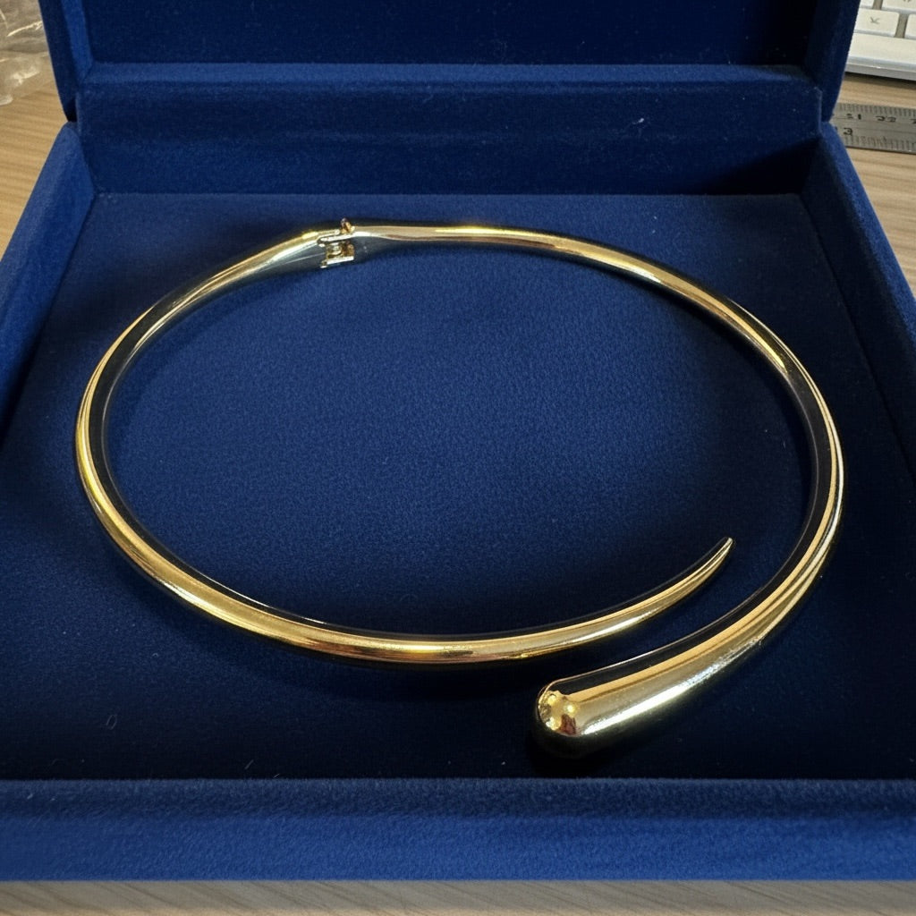 Gold Teardrop Tip Wrap Choker Necklace