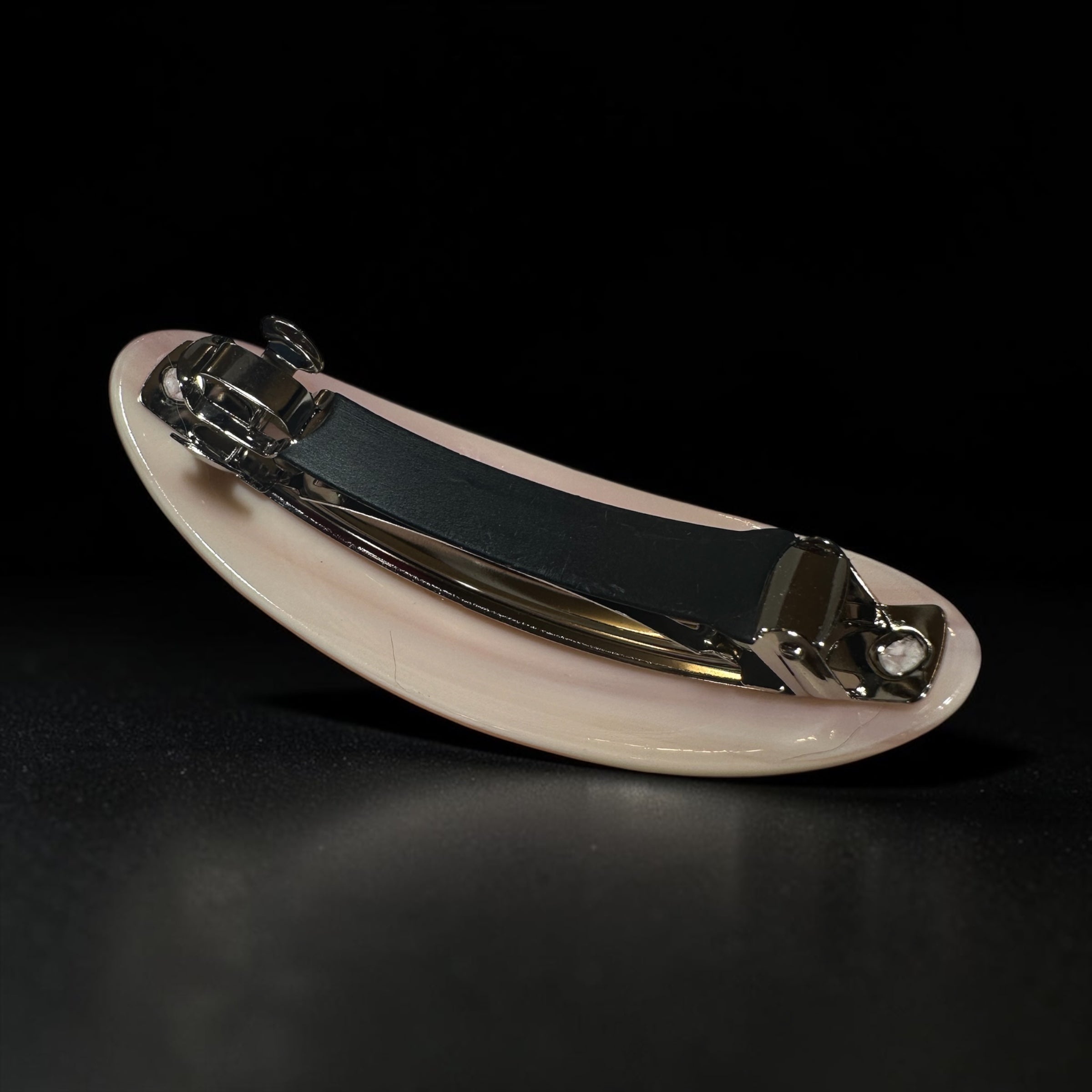 The Oval Barrette